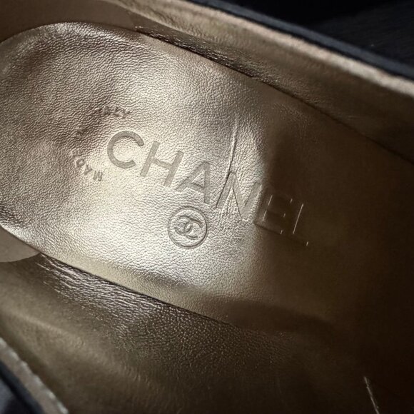 Chanel Patent Calfskin Leather Lace Up Black Ankle Boots Bootie - Picture 4 of 13